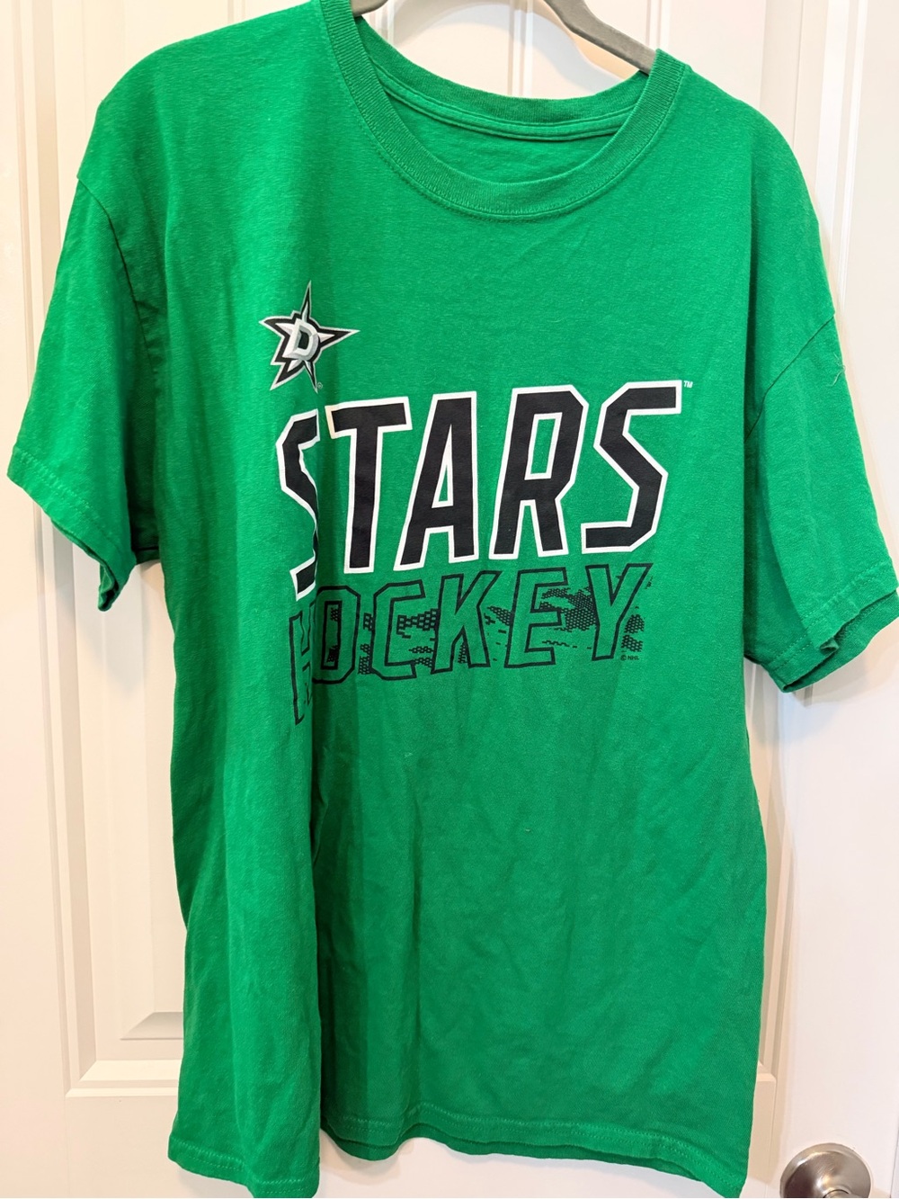 Source Unknown Green "Stars Hockey" Short Sleeve Tee